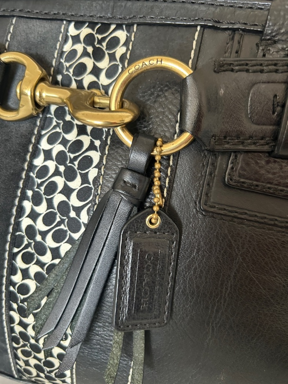 Coach Black Leather Shoulder Bag with Signature Stripe and Matching Wallet - Picture 4 of 17